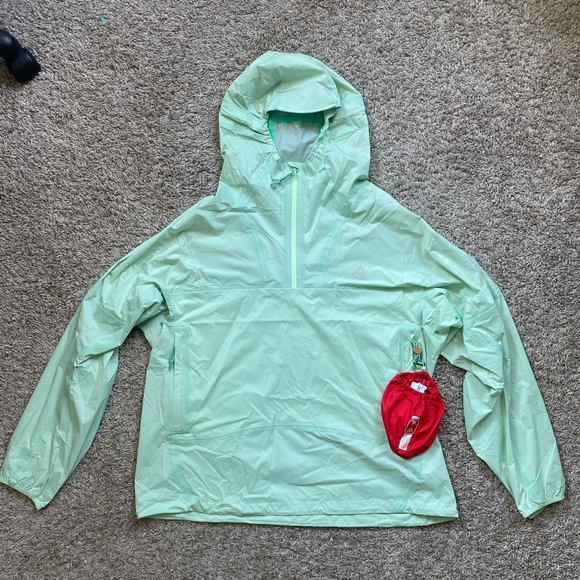 Nike ACG Storm Fit Trail Snacks Jacket Mens MEDIUM Green FQ3062-376 New